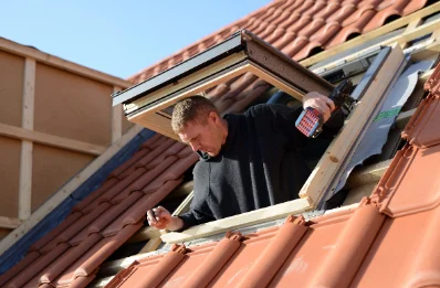 Pose de fenêtres de toit Velux à Tassillé